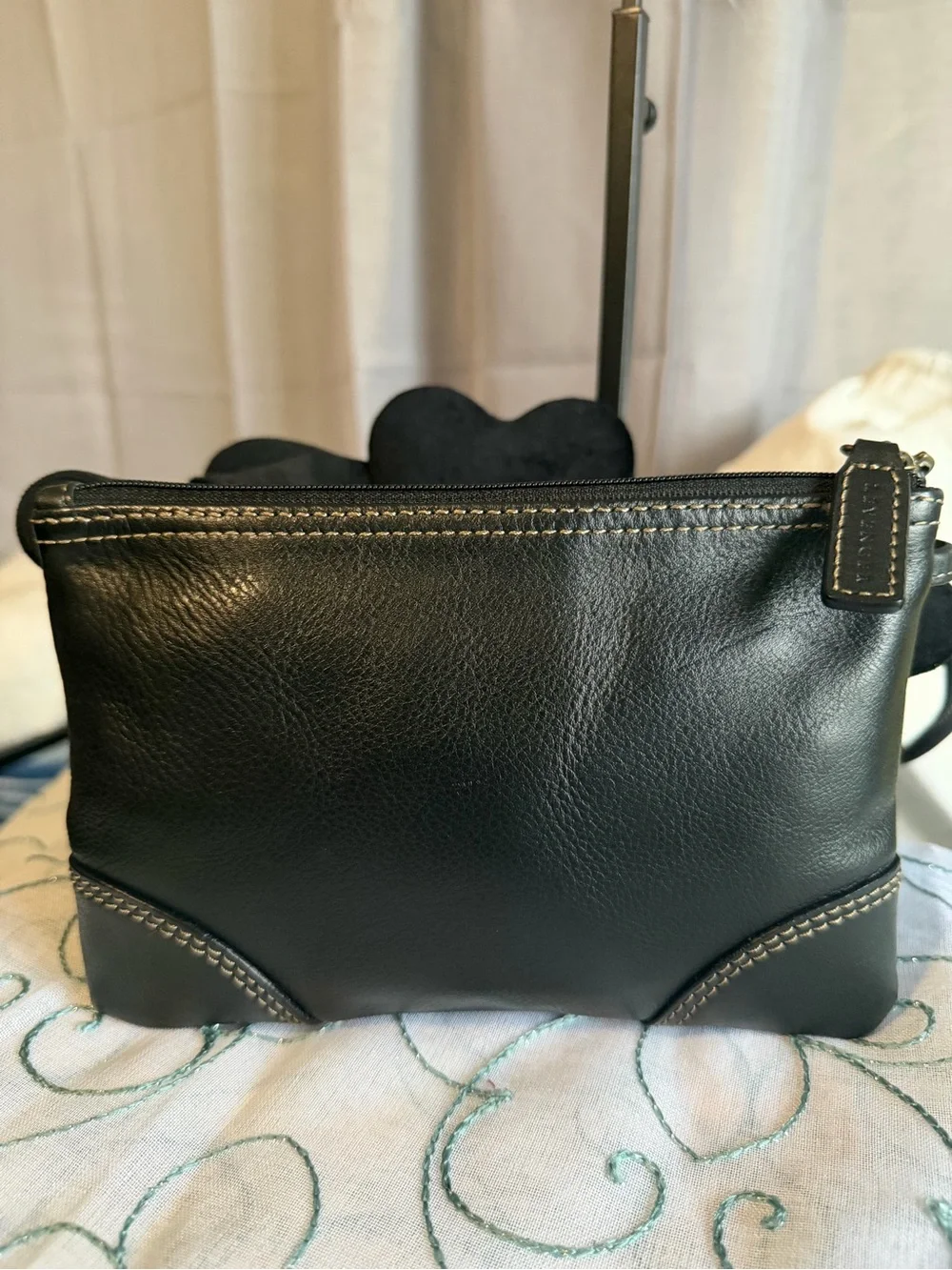 Levenger Black Pebbled Genuine Leather St. Tropez Wristlet Pouch Bag